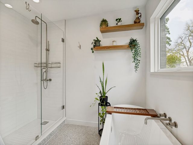 2236 Hartline Drive, Dallas, TX 75228