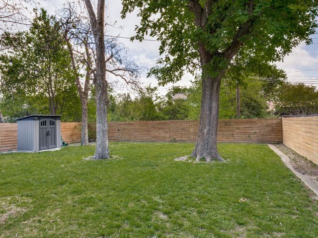 2236 Hartline Drive, Dallas, TX 75228