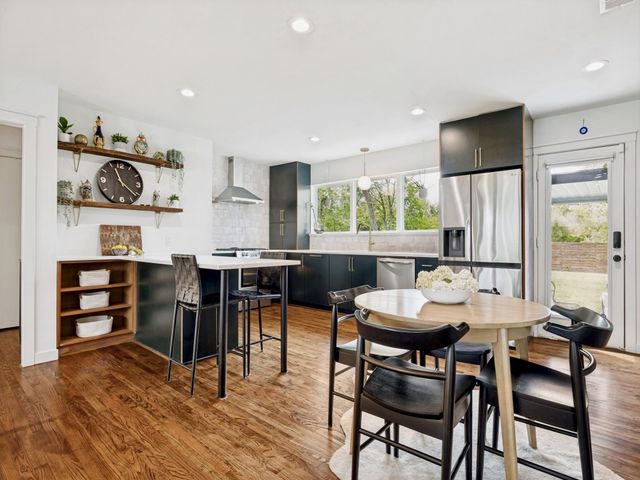 2236 Hartline Drive, Dallas, TX 75228