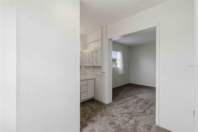 4001 CHINABERRY ROAD, Bradenton, FL 34208