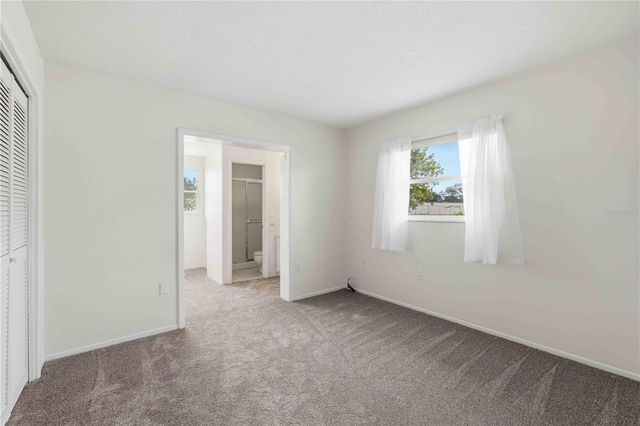4001 CHINABERRY ROAD, Bradenton, FL 34208