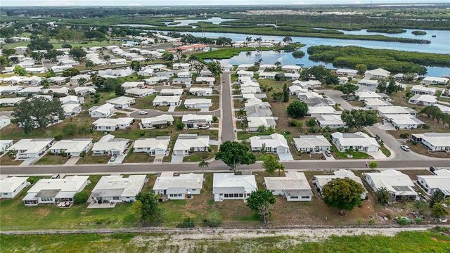 4001 CHINABERRY ROAD, Bradenton, FL 34208