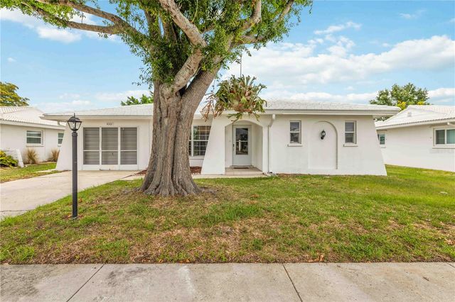 4001 CHINABERRY ROAD, Bradenton, FL 34208
