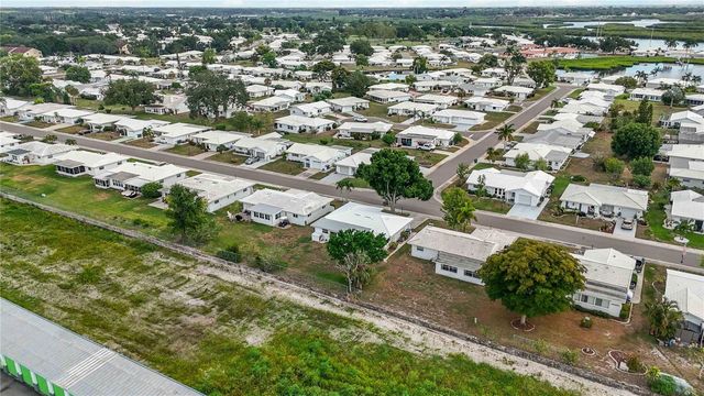 4001 CHINABERRY ROAD, Bradenton, FL 34208