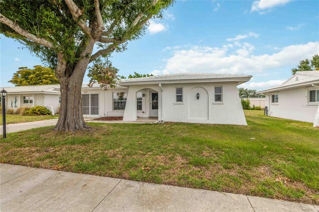 4001 CHINABERRY ROAD, Bradenton, FL 34208