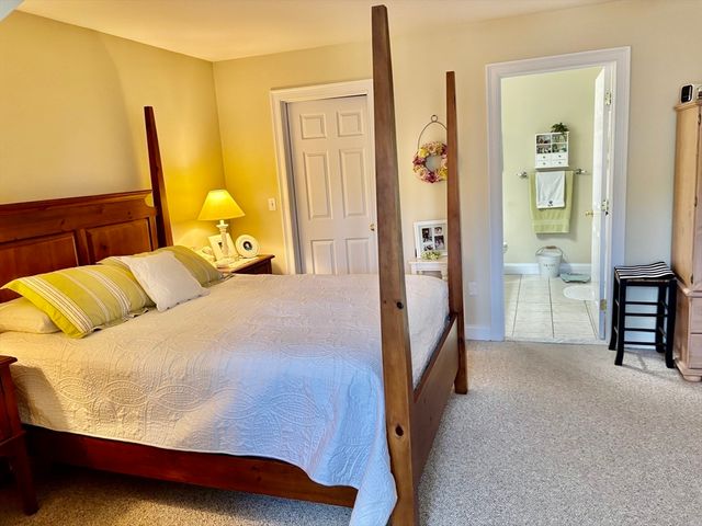 30 Wynnfield Circle 30, Southwick, MA 01077