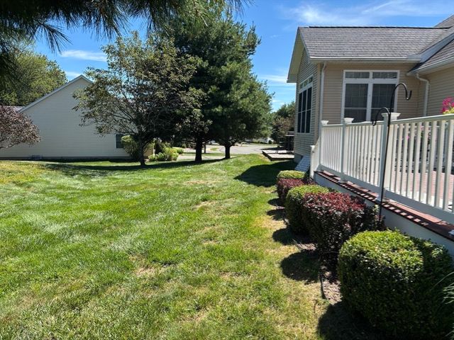 30 Wynnfield Circle 30, Southwick, MA 01077