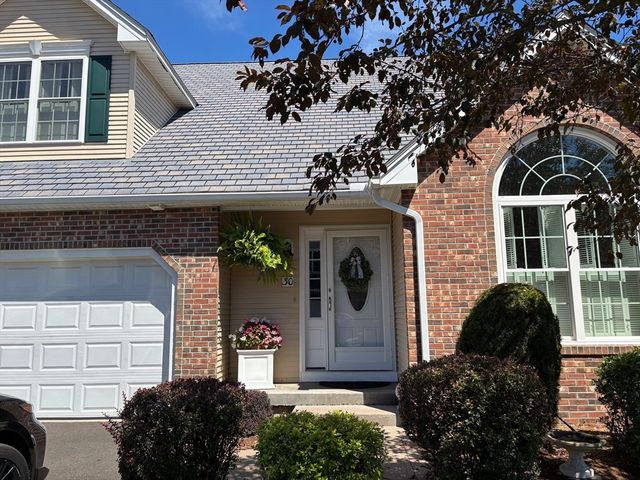 30 Wynnfield Circle 30, Southwick, MA 01077