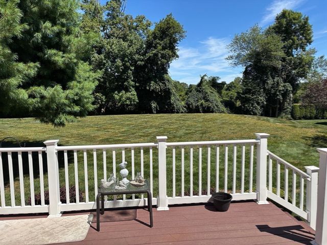 30 Wynnfield Circle 30, Southwick, MA 01077