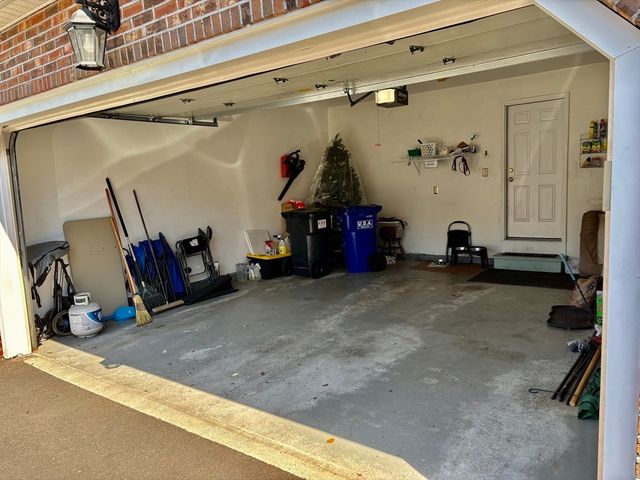 30 Wynnfield Circle 30, Southwick, MA 01077