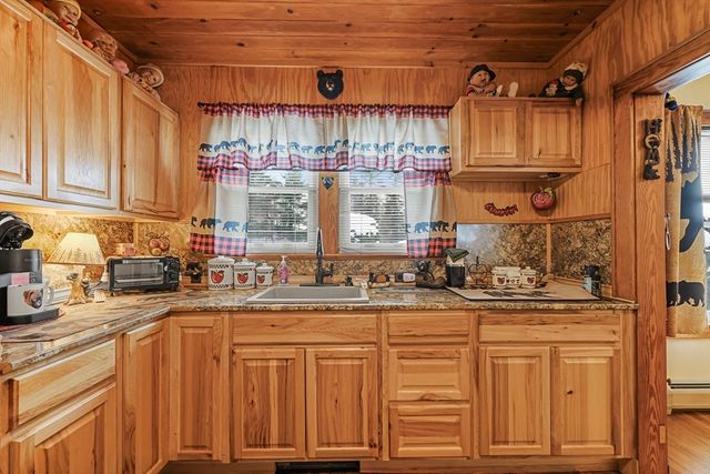 90 Cheshire Rd, Pittsfield, MA 01201