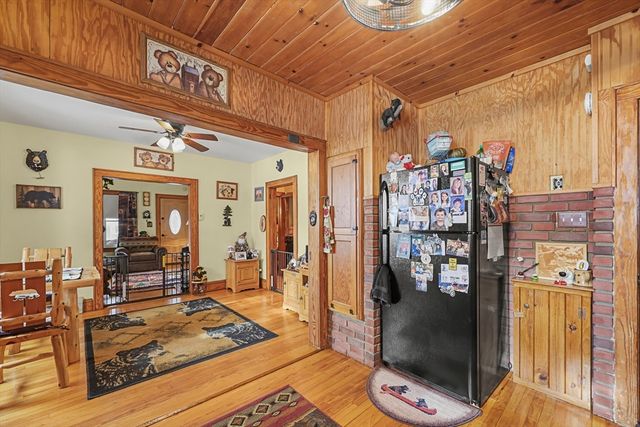 90 Cheshire Rd, Pittsfield, MA 01201