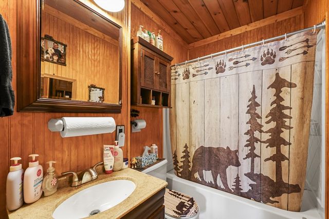 90 Cheshire Rd, Pittsfield, MA 01201