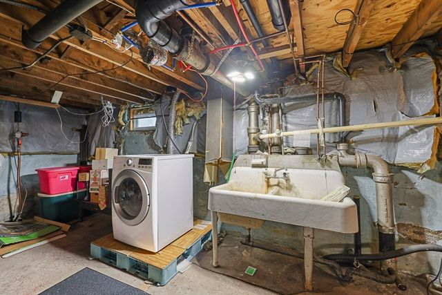 90 Cheshire Rd, Pittsfield, MA 01201