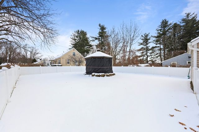 90 Cheshire Rd, Pittsfield, MA 01201