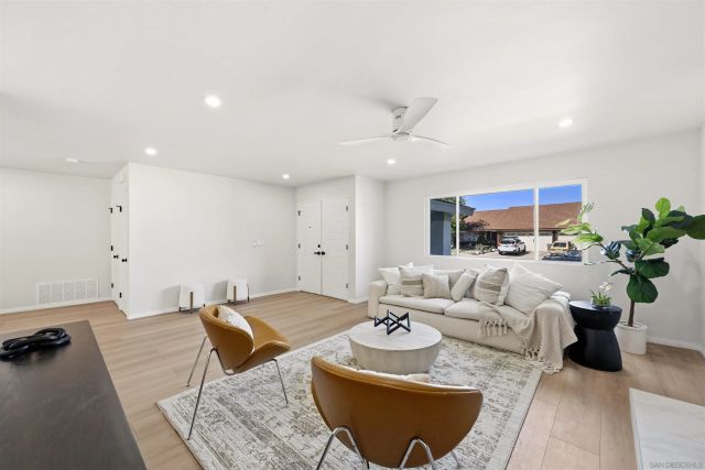 12437 Ridgeton Dr, Lakeside, CA 92040