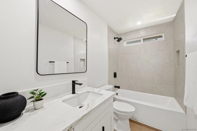 12437 Ridgeton Dr, Lakeside, CA 92040