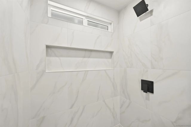 12437 Ridgeton Dr, Lakeside, CA 92040