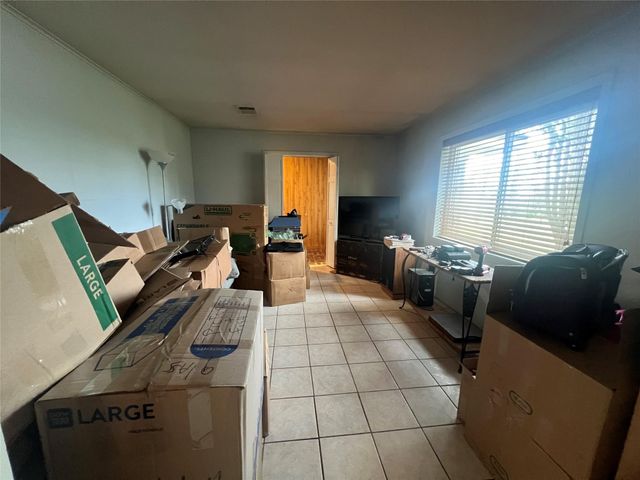 2144 Wendt Road, Bellville, TX 77418