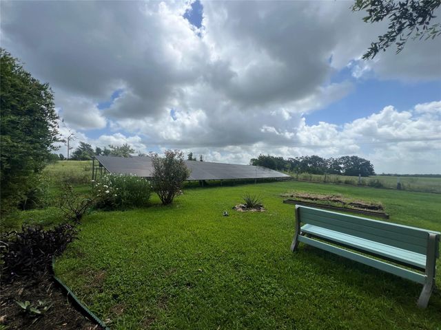 2144 Wendt Road, Bellville, TX 77418