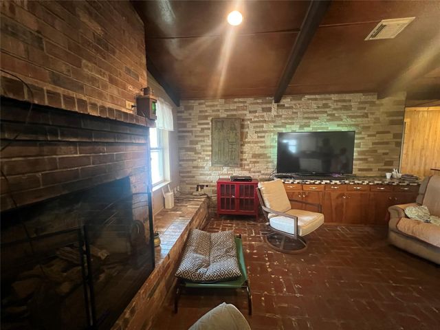 2144 Wendt Road, Bellville, TX 77418