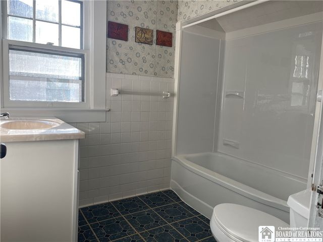 471 Fairmount Avenue, Ellicott, NY 14701