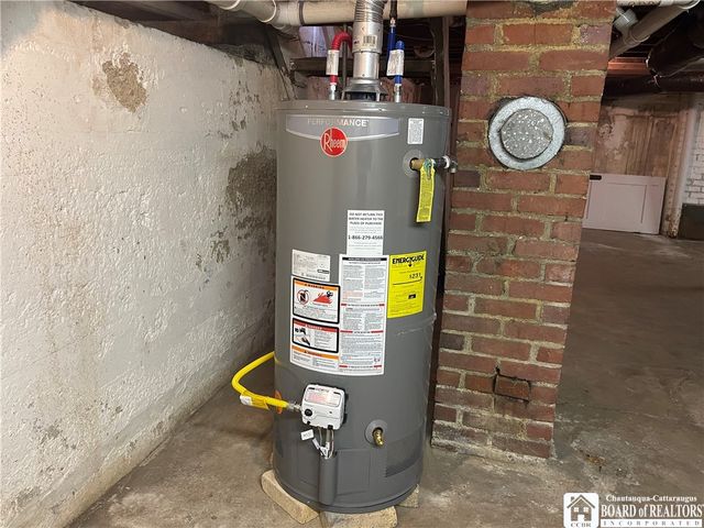 471 Fairmount Avenue, Ellicott, NY 14701