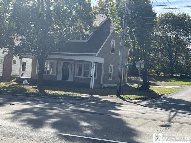 471 Fairmount Avenue, Ellicott, NY 14701