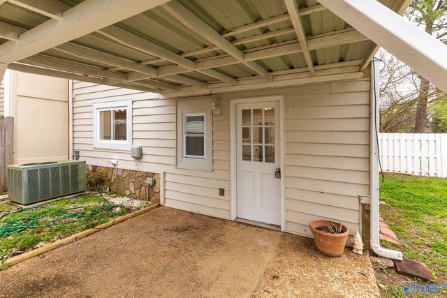 401 Hobbs Road, Huntsville, AL 35803