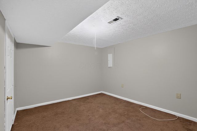 6074 Lepage Court, Columbus, OH 43229