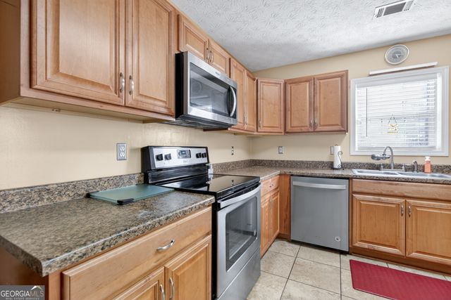 701 Muirfield Drive, Winder, GA 30680