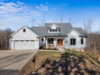 170 Autumn Trl, Dover, TN 37058