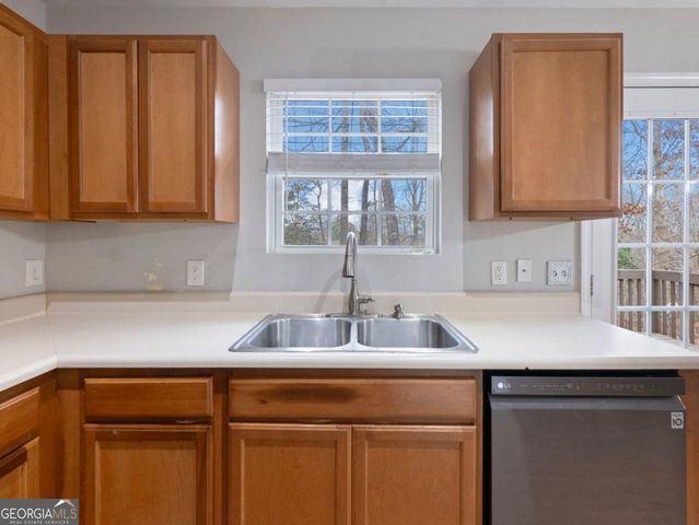 8755 Covestone Drive, Gainesville, GA 30506