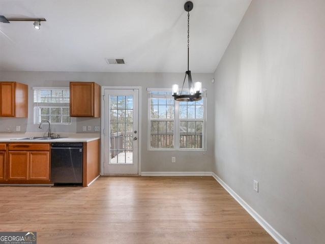 8755 Covestone Drive, Gainesville, GA 30506