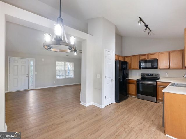 8755 Covestone Drive, Gainesville, GA 30506