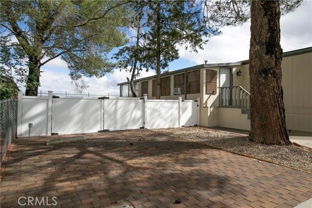 45800 Challenger 118, Lancaster, CA 93535