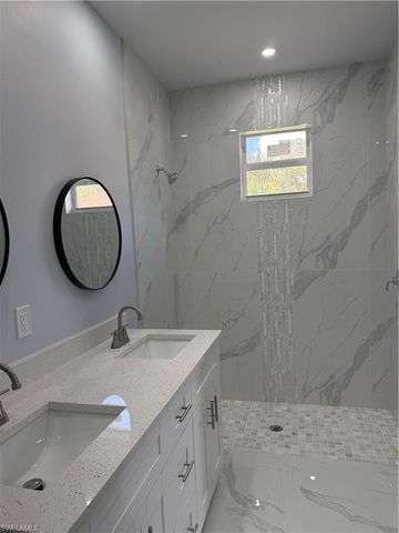 2232 Kean CT, Naples, FL 34117