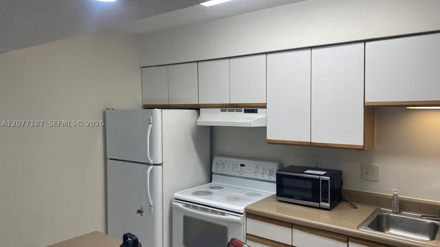 3985 W Mcnab Rd A312, Pompano Beach, FL 33069
