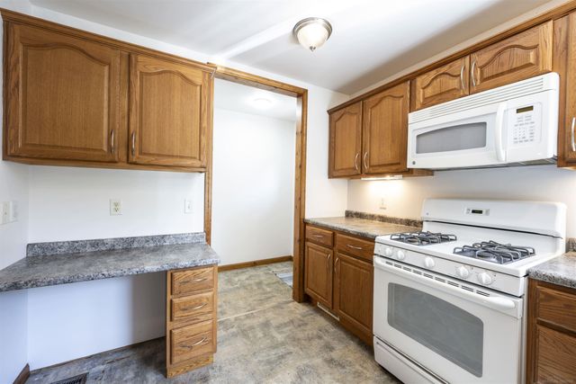 1516 11 Mile NE Road, Algoma Twp, MI 49321