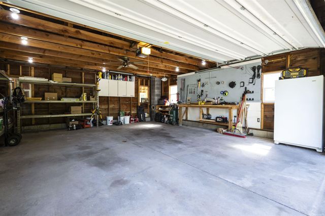 1516 11 Mile NE Road, Algoma Twp, MI 49321