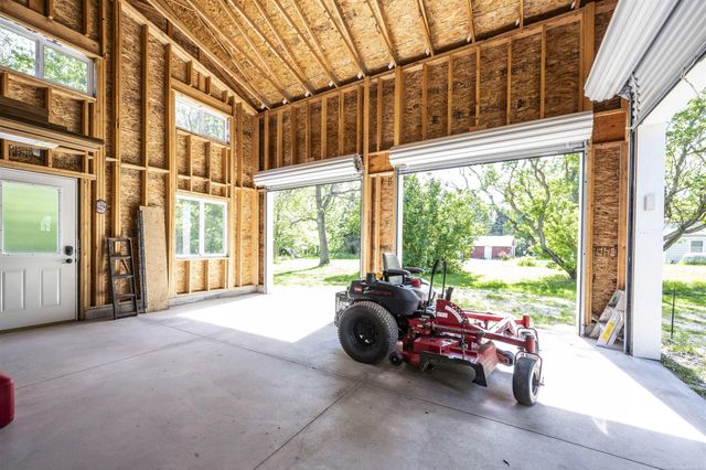 1516 11 Mile NE Road, Algoma Twp, MI 49321