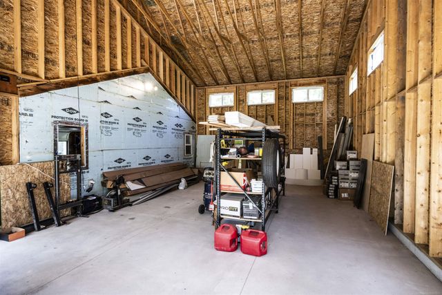 1516 11 Mile NE Road, Algoma Twp, MI 49321