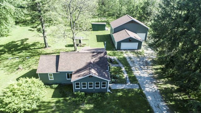 1516 11 Mile NE Road, Algoma Twp, MI 49321