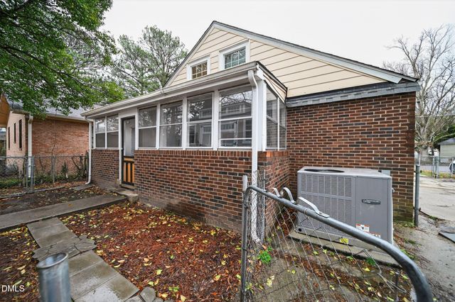 1321 Carolina Street E, Wilson, NC 27893