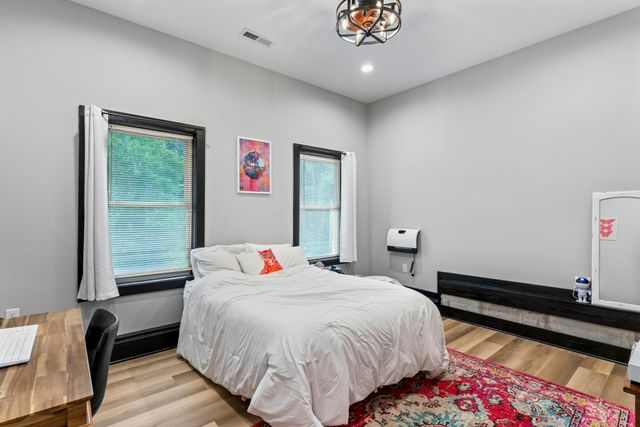 9500 McFarlin Rd, Bon Aqua, TN 37025