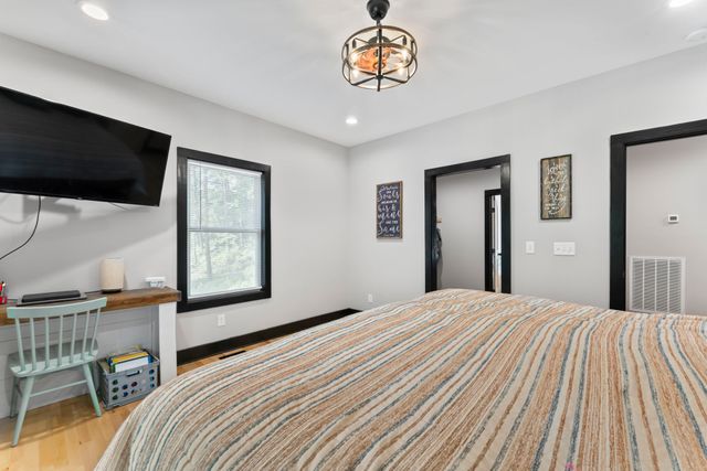 9500 McFarlin Rd, Bon Aqua, TN 37025