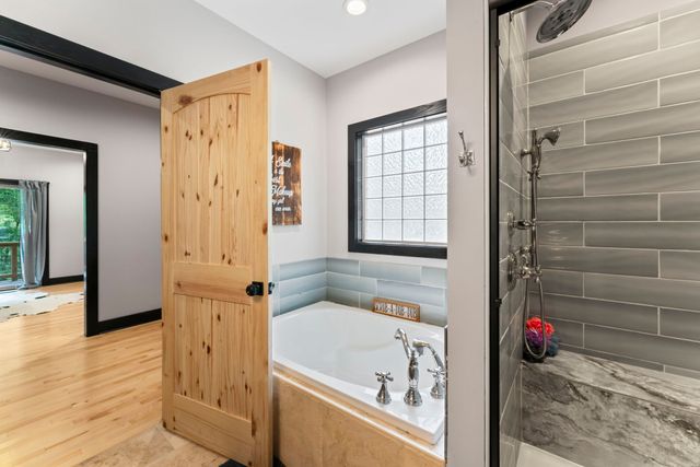 9500 McFarlin Rd, Bon Aqua, TN 37025