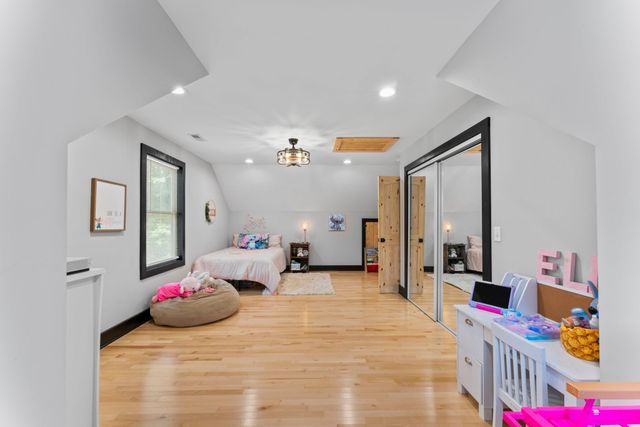 9500 McFarlin Rd, Bon Aqua, TN 37025