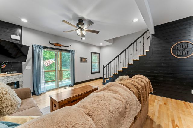 9500 McFarlin Rd, Bon Aqua, TN 37025