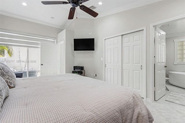 1110 Lemonwood St, Hollywood, FL 33019